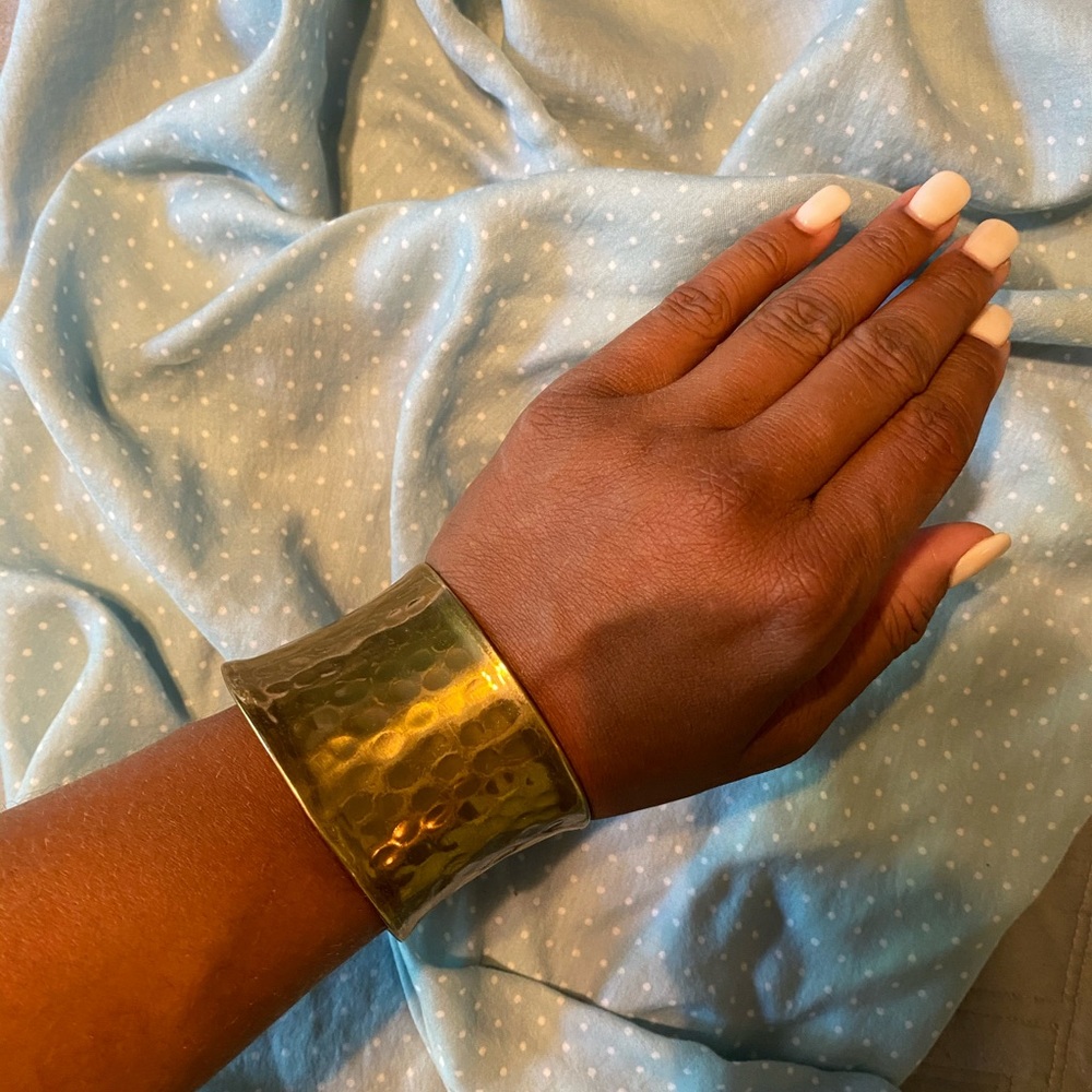 Cuff bracelet - Picture 2 of 3